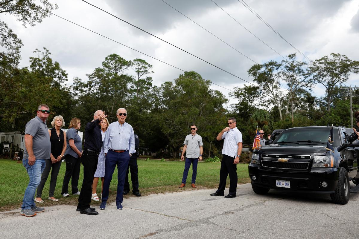 Biden visita a los afectados por el huracán Idalia en Florida