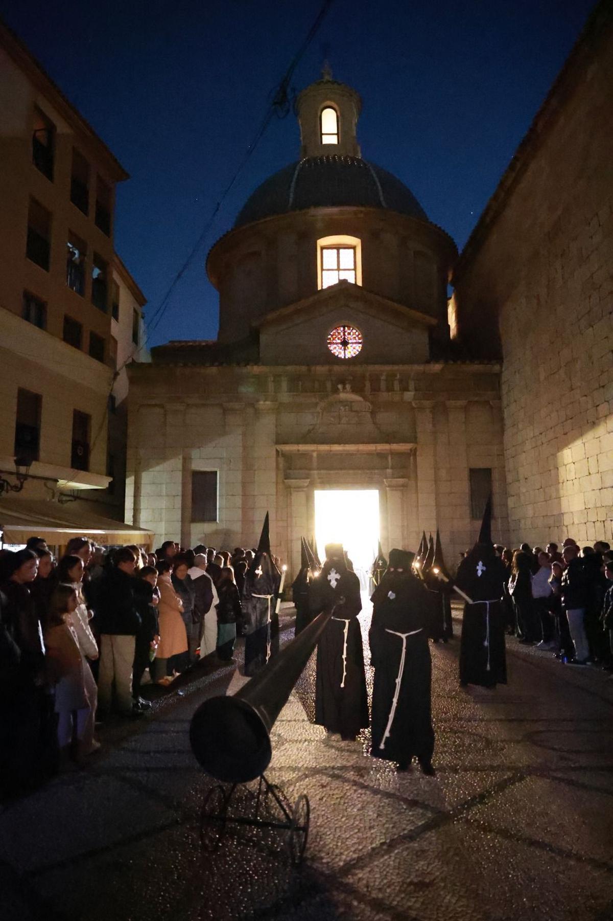 Un Jueves Santo de esperanza y silencio en Callosa de Segura Un Jueves Santo de esperanza y silencio en Callosa de Segura