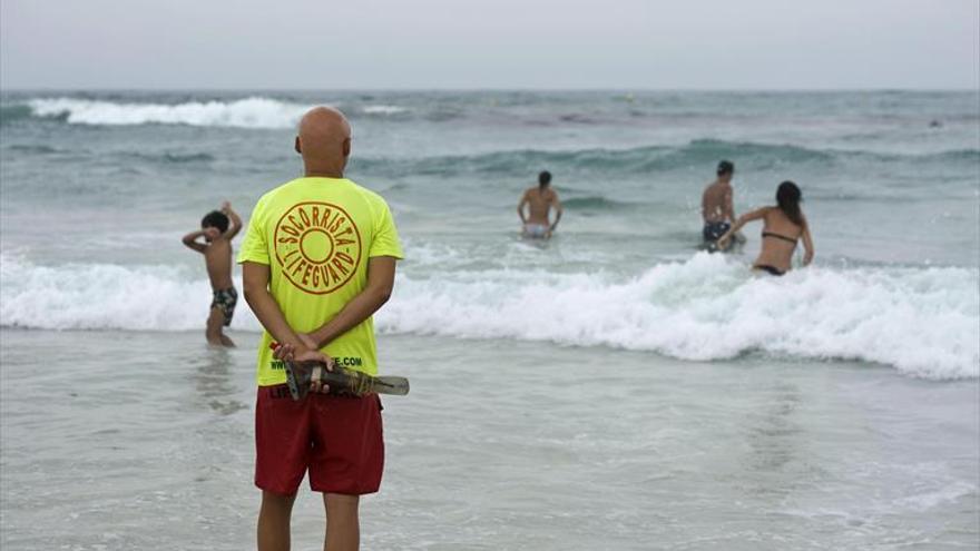 Alerta por los ahogamientos en las playas y piscinas españolas