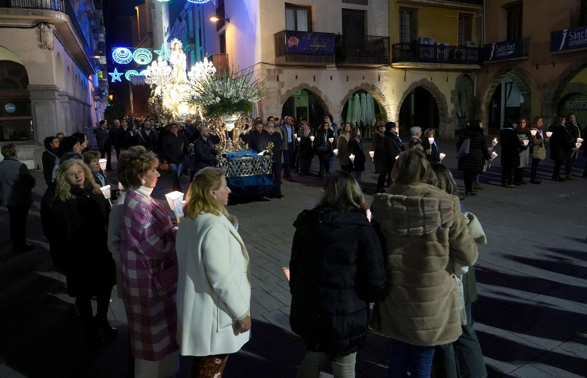 La procesión del 'farolet' cierra las fiestas de las purisimeras en Vila-real