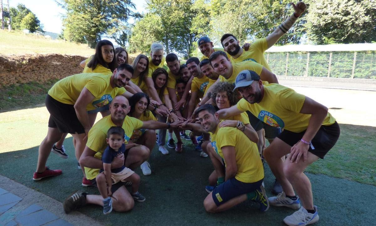 El equipo de Tineo que participó en una anterior edición de "El Gran Prix del Verano".