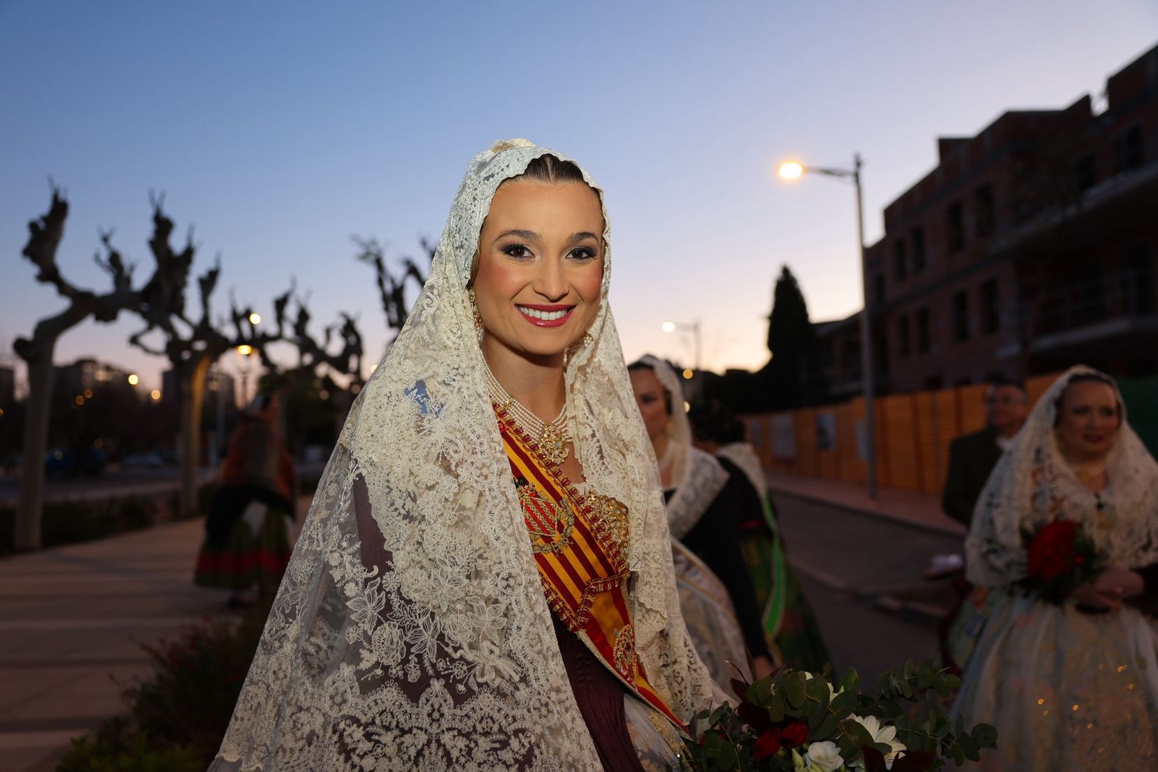 Lucía, Berta y la corte completan la Ofrenda de Castelló