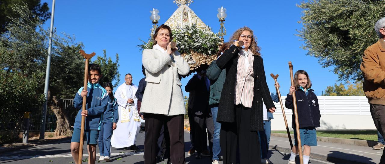 Galería de imágenes: El Mater Dei i la parroquia del Carmen, con la Lledonera