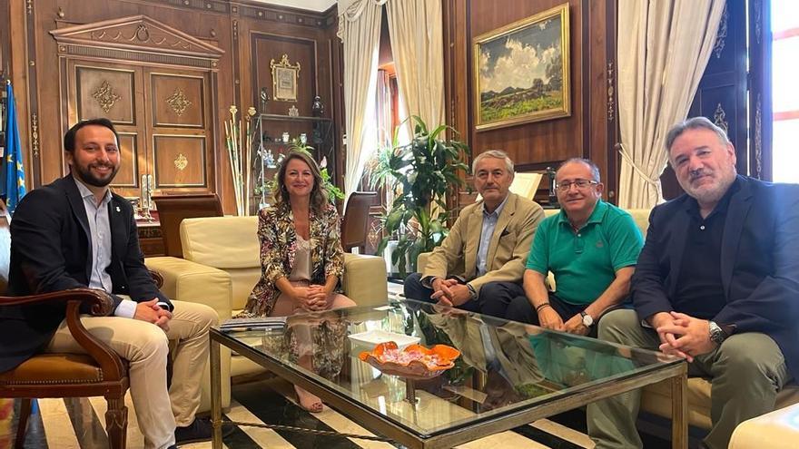 Carrasco supervisa los avances del plan de choque de limpieza en Castelló