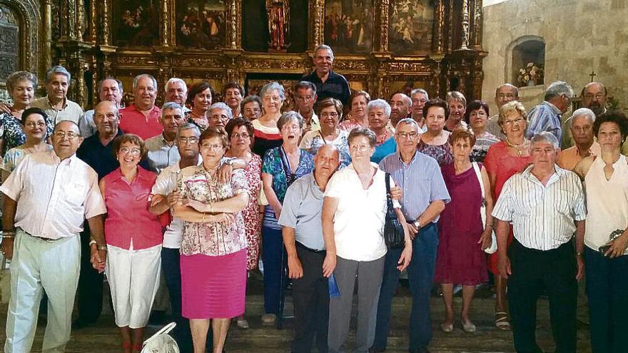 Emotiva fiesta y reencuentro de los hijos de Venialbo que cumplen 70 años