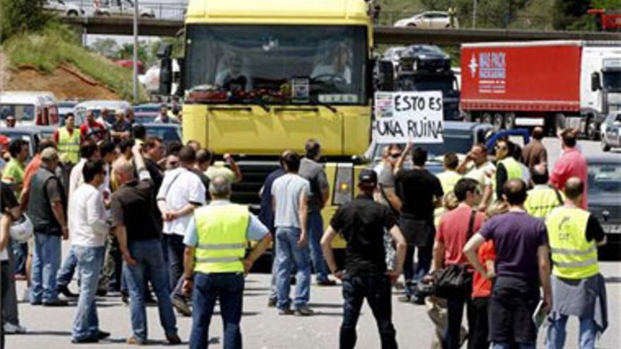 La huelga de transportistas afectará a todo el territorio a partir del lunes