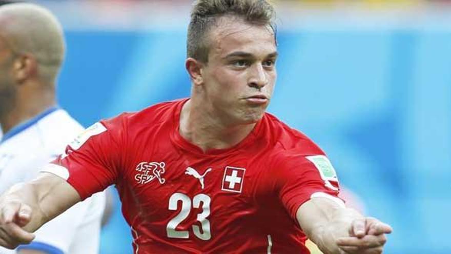 El suizo Shaqiri celebra uno de sus goles