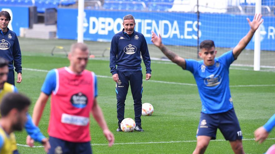 Óscar Cano toma las riendas del Dépor con su primer entrenamiento en Riazor