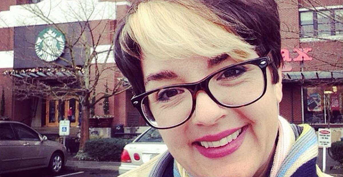 Una dona menja durant un any amb productes Starbucks.