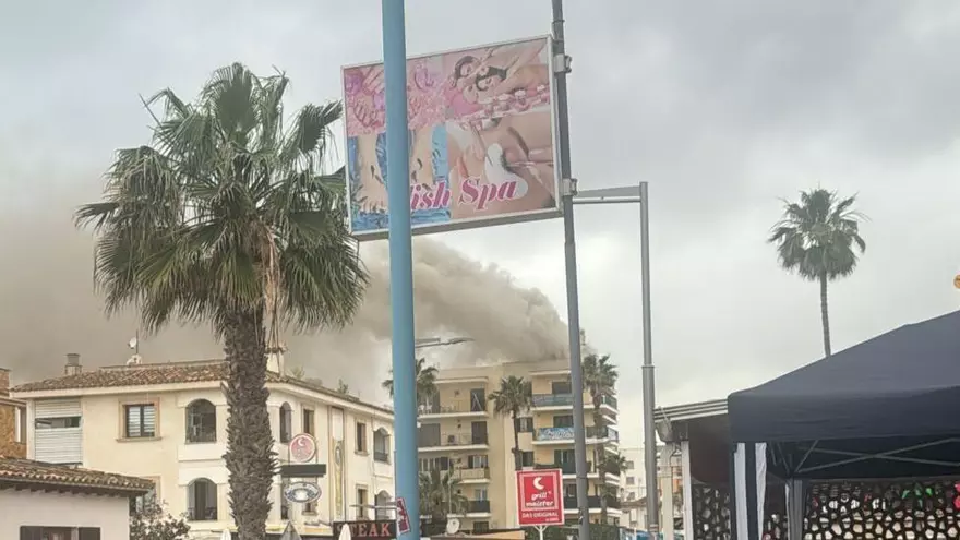 Feuer an der Playa de Palma: Brand im Deutschen Eck ausgebrochen