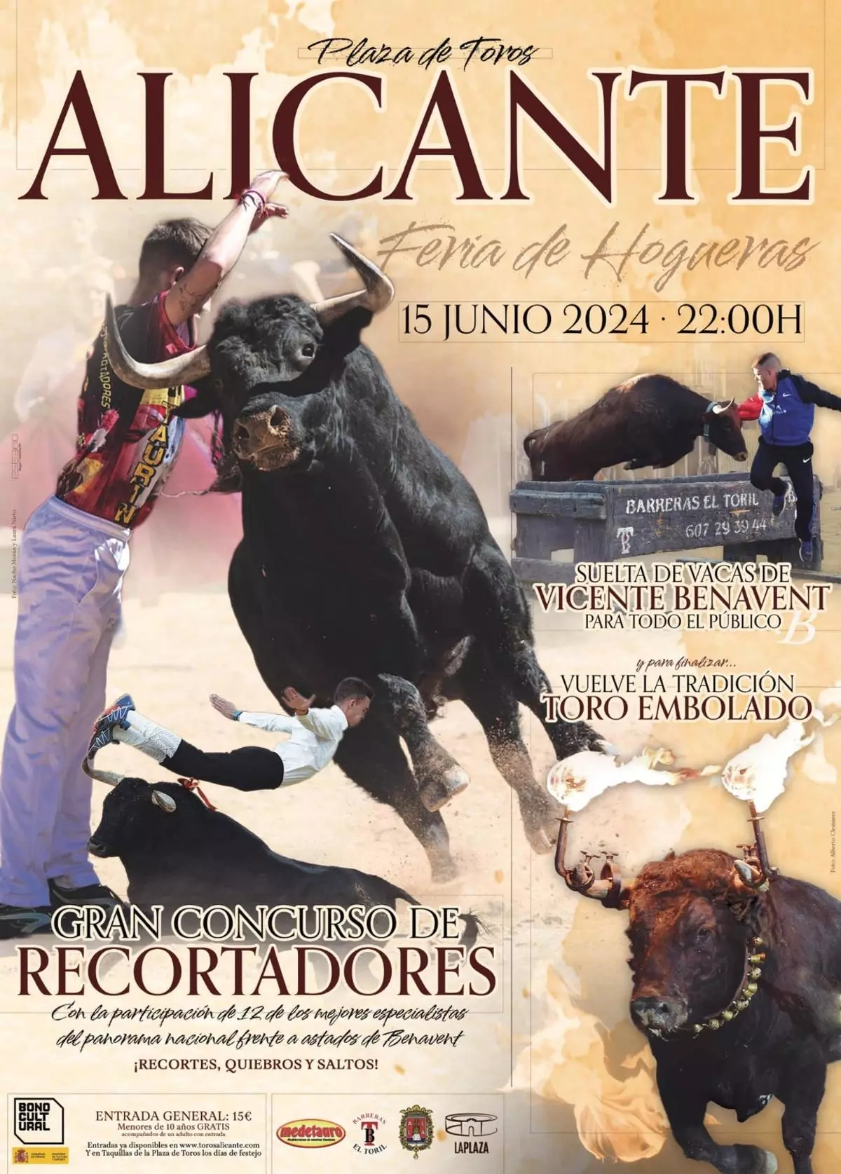 Toro embolado para abrir la Feria de Hogueras en Alicante