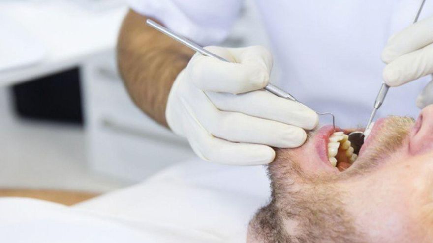 Vas al dentista? Això és el que cobren de mitjana