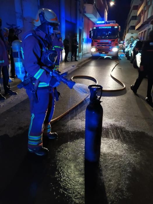 Incendio en un taller de coches de Benetússer