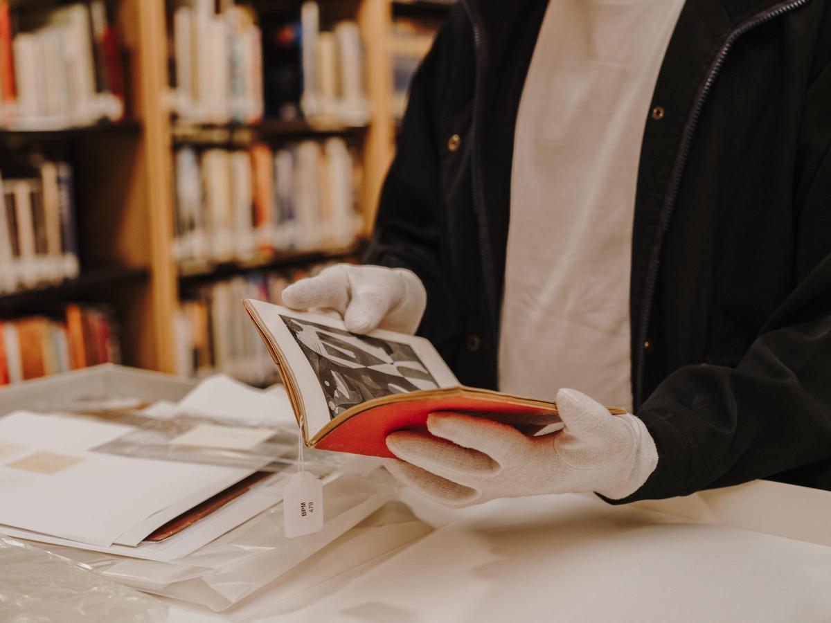 Biblioteca Pilar Juncosa de la Fundació Miró Mallorca.