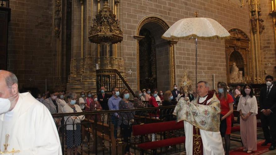 Misa por las víctimas del covid, en la diócesis de Plasencia