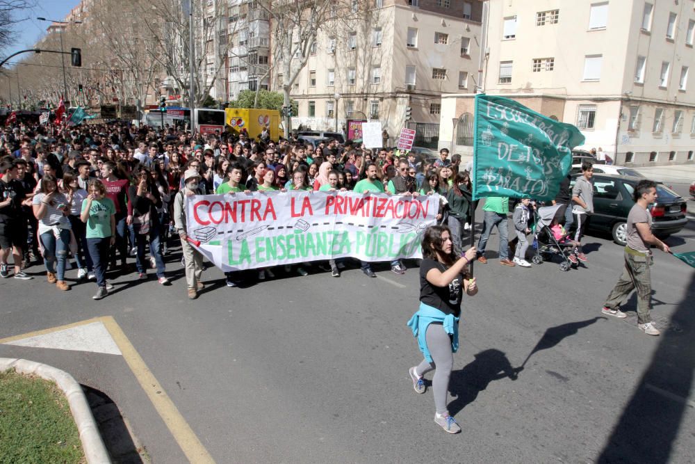 Protestas en defensa de la escuela pública en Cartagena