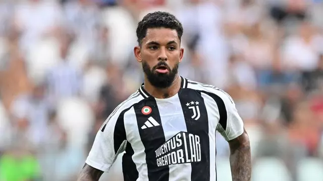 Lío en la Juve con Douglas Luiz: multa y posible expulsión de la plantilla