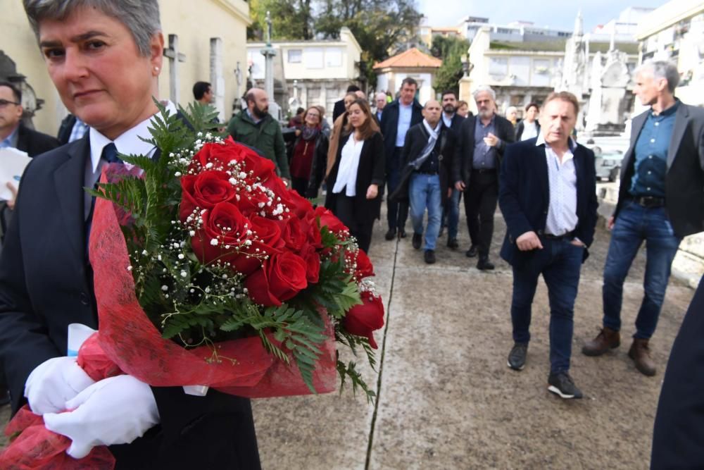 Ofrenda floral en San Amaro por el Día Difuntos