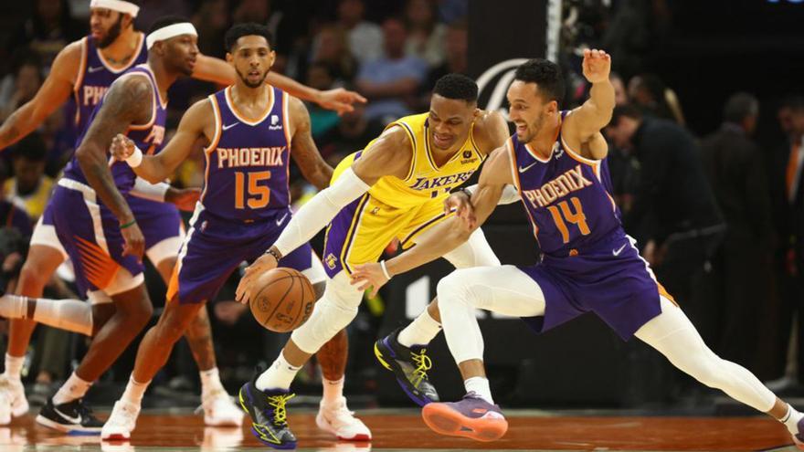 Els Lakers i el «play-off» s’esquiven