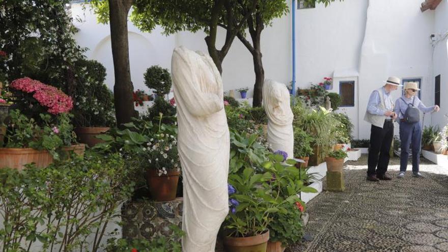 Un paseo por los Patios de Córdoba fuera de concurso