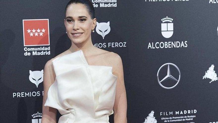 Celia Freijeiro se marca un toplés en la gala de los Feroz