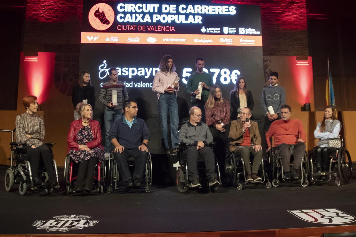 Para la edición de 2024 se mantiene la entrega de un trofeo específico a las personas con discapacidad, en la carrera por la Discapacitat