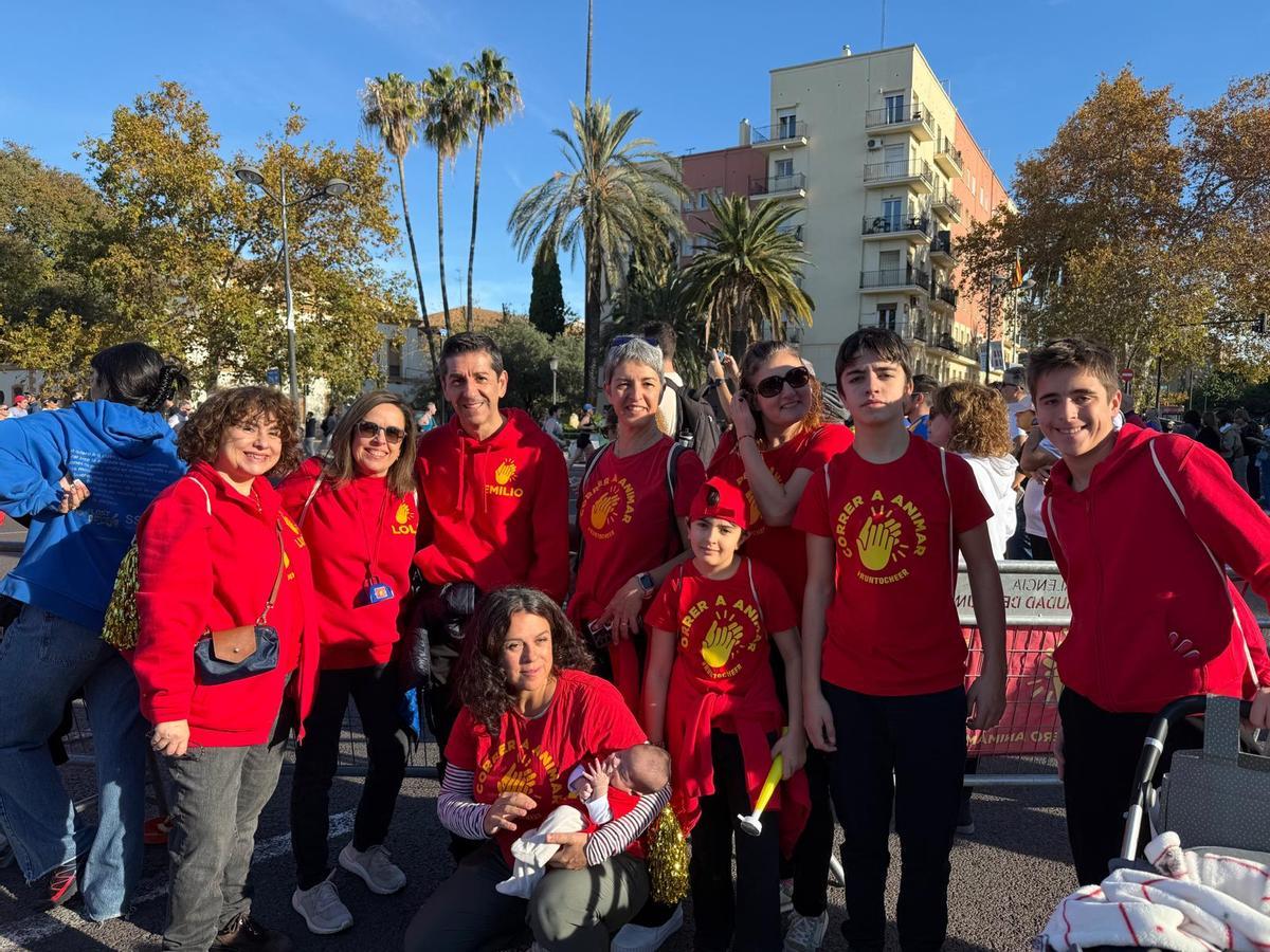 Los miembros de Correr a Animar en la Maratón València 2025
