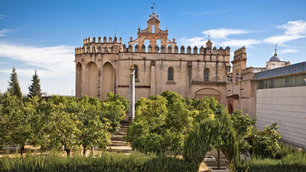 Es uno de los monasterios más bonitos de España, y está en Sevilla.
