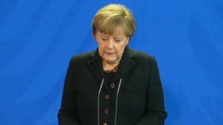 Merkel asegura que la respuesta a los ataques de París será “conjunta”