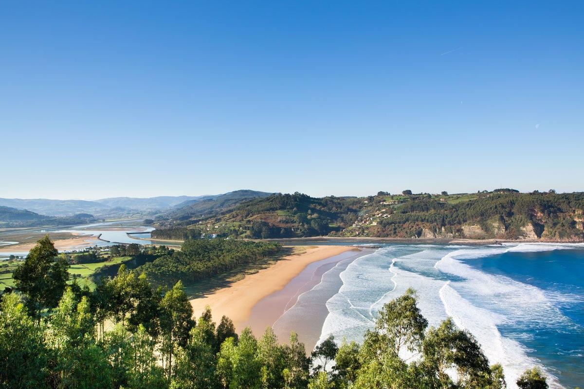 Playa de Rodiles, Villaviciosa