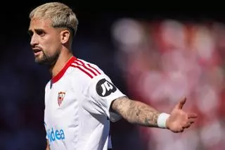 Januzaj responde a las críticas: "Si pensara en la opinión de todo el mundo, estaría muerto"