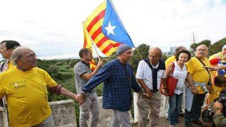 La cadena independentista llega a Castellón y  acaba con 2 detenidos