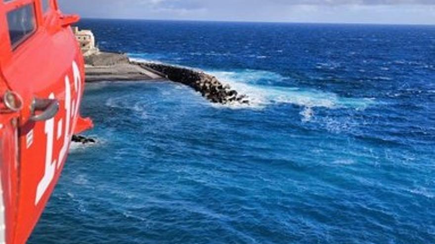 Guardias civiles hallan el cadáver del joven desaparecido en el mar en Tenerife