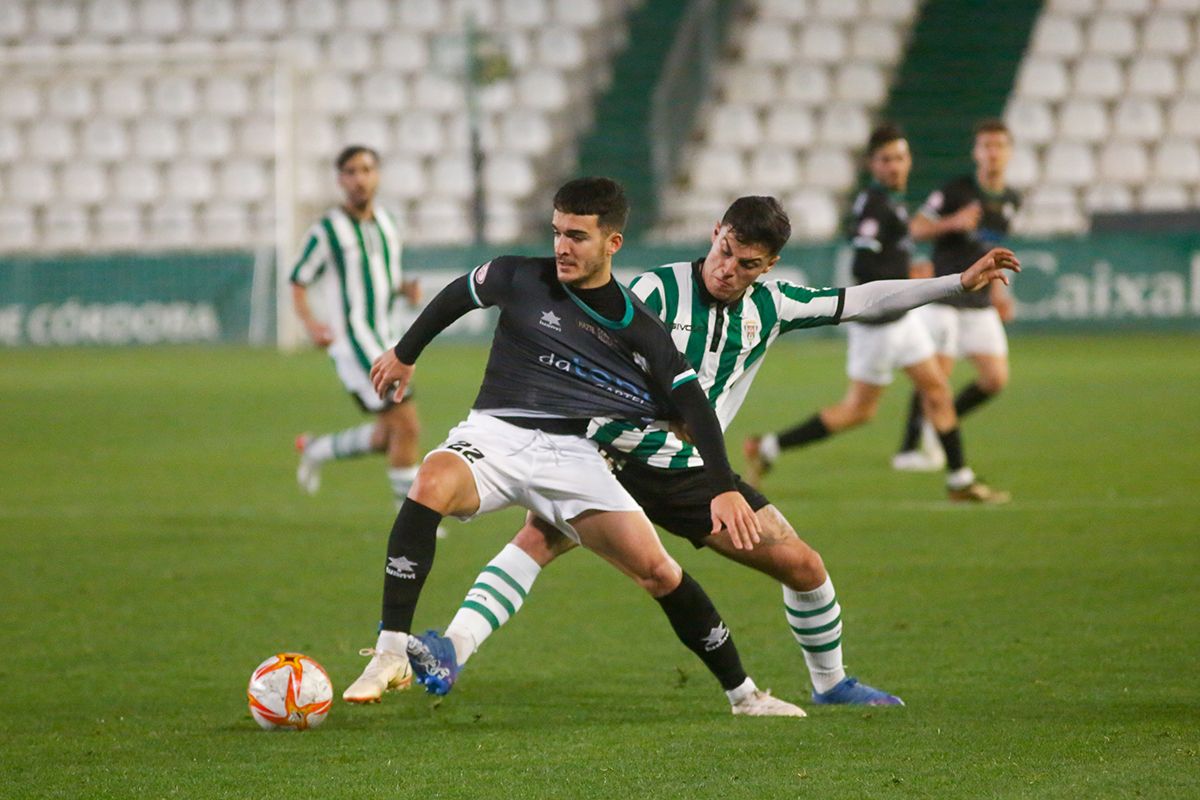 La victoria del Córdoba B ante el Rota en imágenes