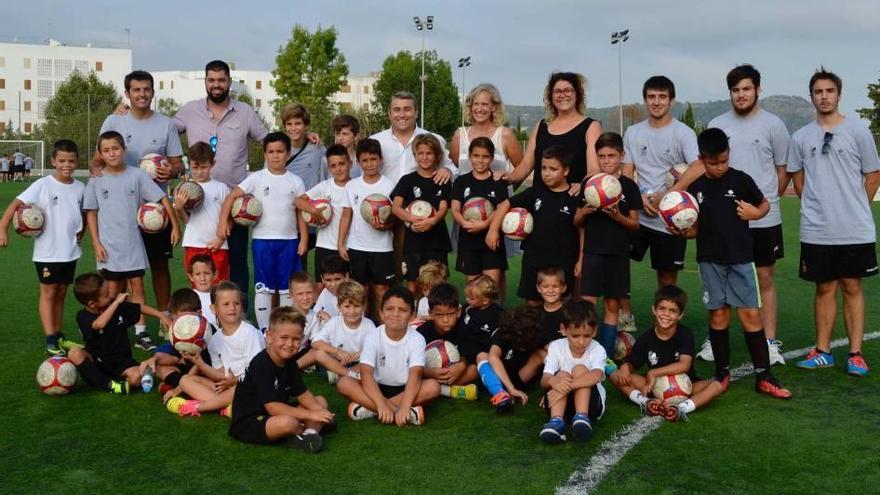 Primera diada de fútbol para niños en Inca