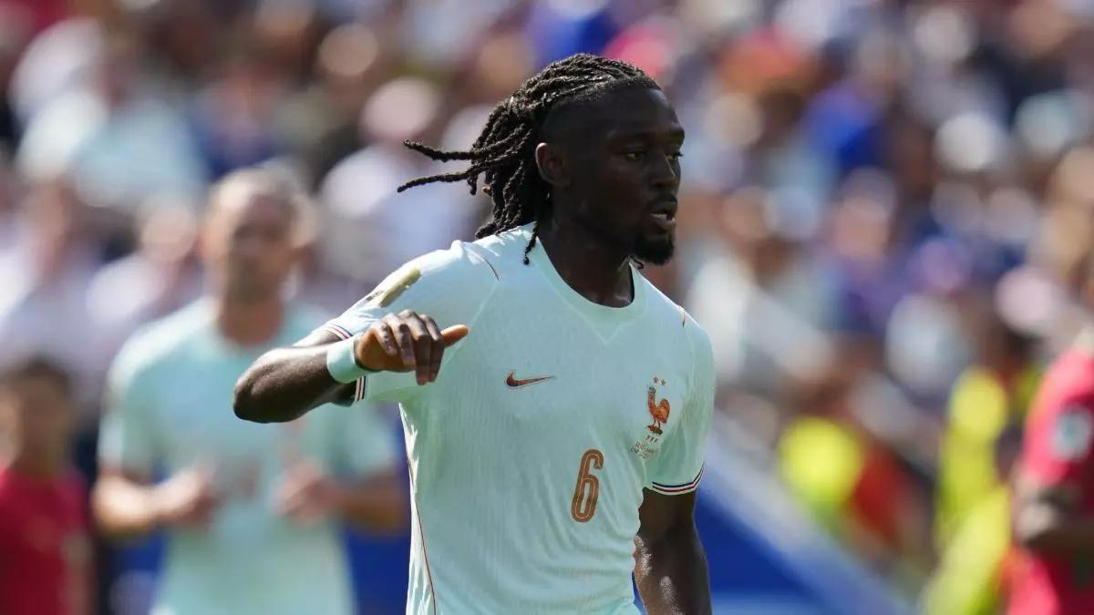Manu Koné durante un partido en la Copa del Mundo