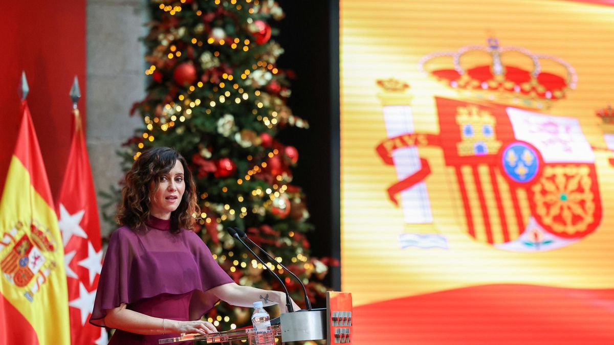 La presidenta de la Comunitat de Madrid, Isabel Diaz Ayuso, en l'acto de la celebració de Dia de la Constitució