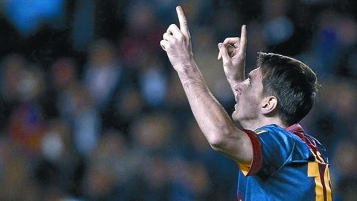 Messi celebra uno de los tantos que marcó en la goleada del Barça en  Vallecas del sábado.