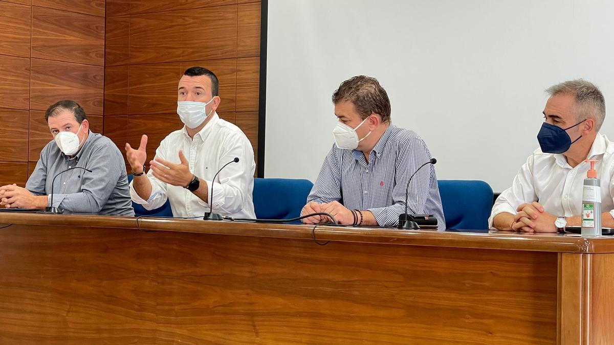 Vicente Mompó durante el acto en Carlet