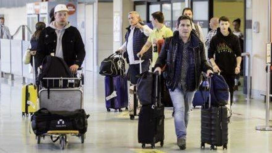 El aeropuerto de Ibiza es el sexto de España en pasajeros de &#039;low cost&#039;