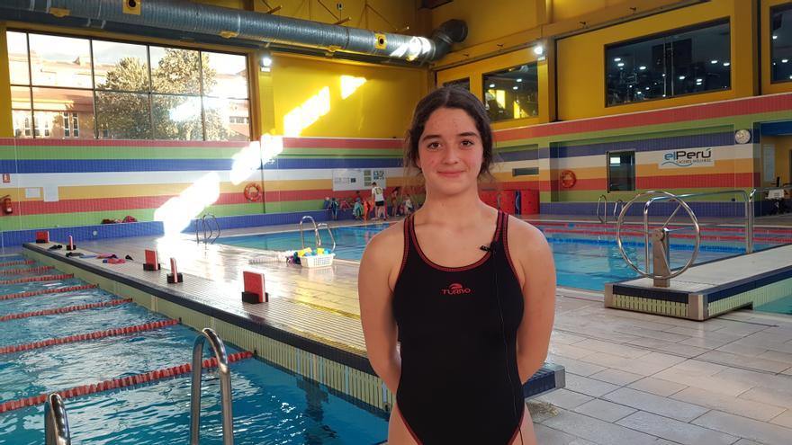 Julia Llanos- natación- El Perú Cáceres Wellness