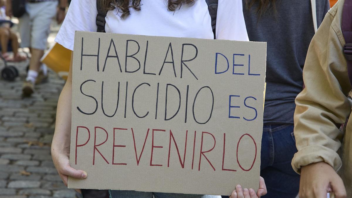 Pancarta sobre la prevención del suicidio
