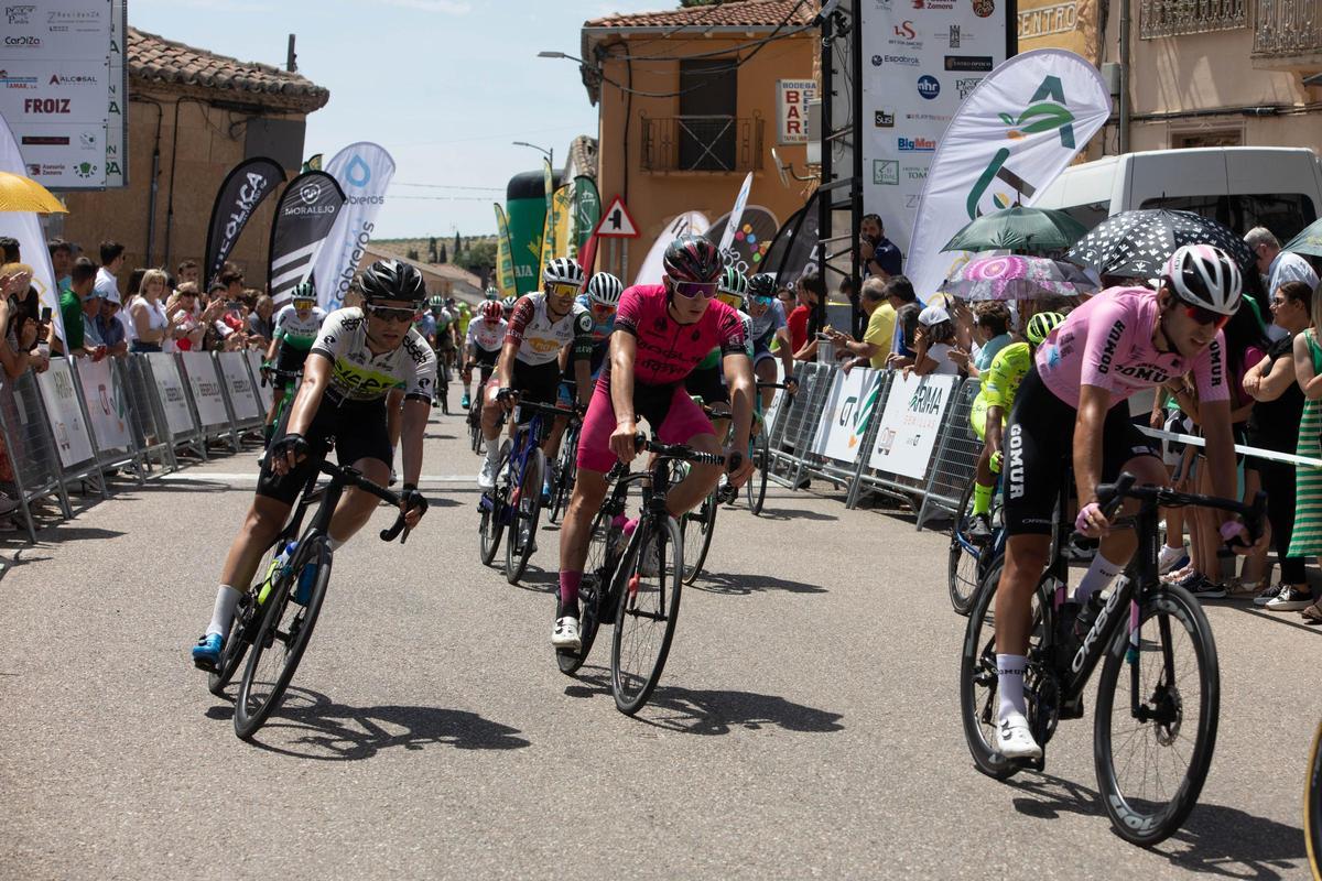 GALERÍA | La etapa final de la Vuelta Ciclista a Zamora, en imágenes GALERÍA | La etapa final de la Vuelta Ciclista a Zamora, en imágenes