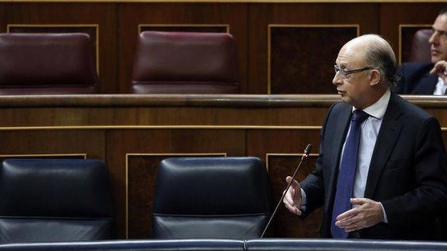 Montoro anuncia nuevos incentivos fiscales en el IRPF para madres trabajadoras