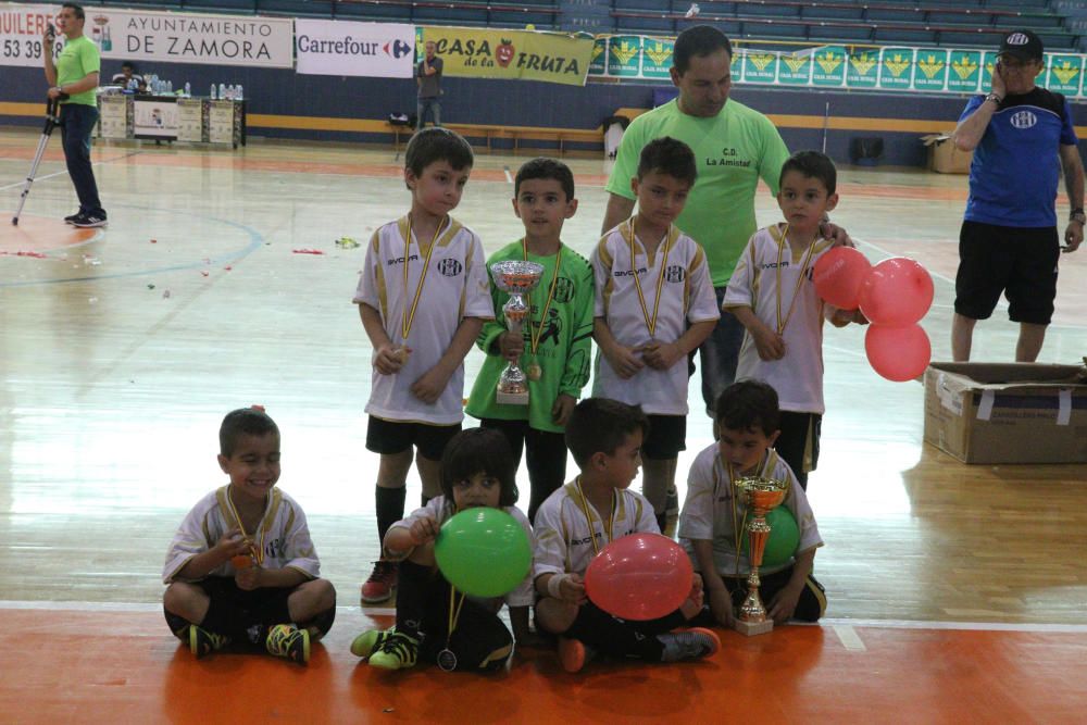 Entrega de trofeos del Torneo de La Amistad