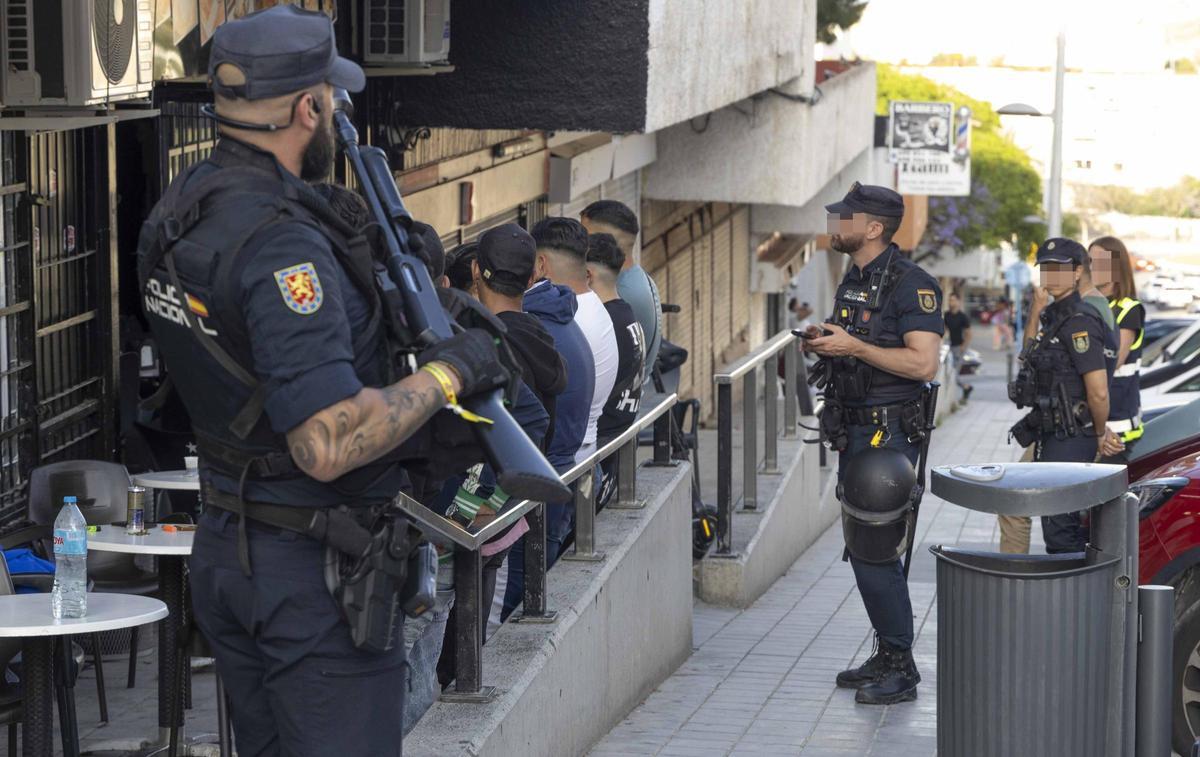 Siete detenidos en un amplio operativo policial de seguridad en la Zona Norte de Alicante