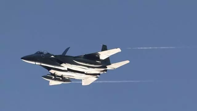 Irán derriba un caza estadounidense y rescata a uno de los pilotos