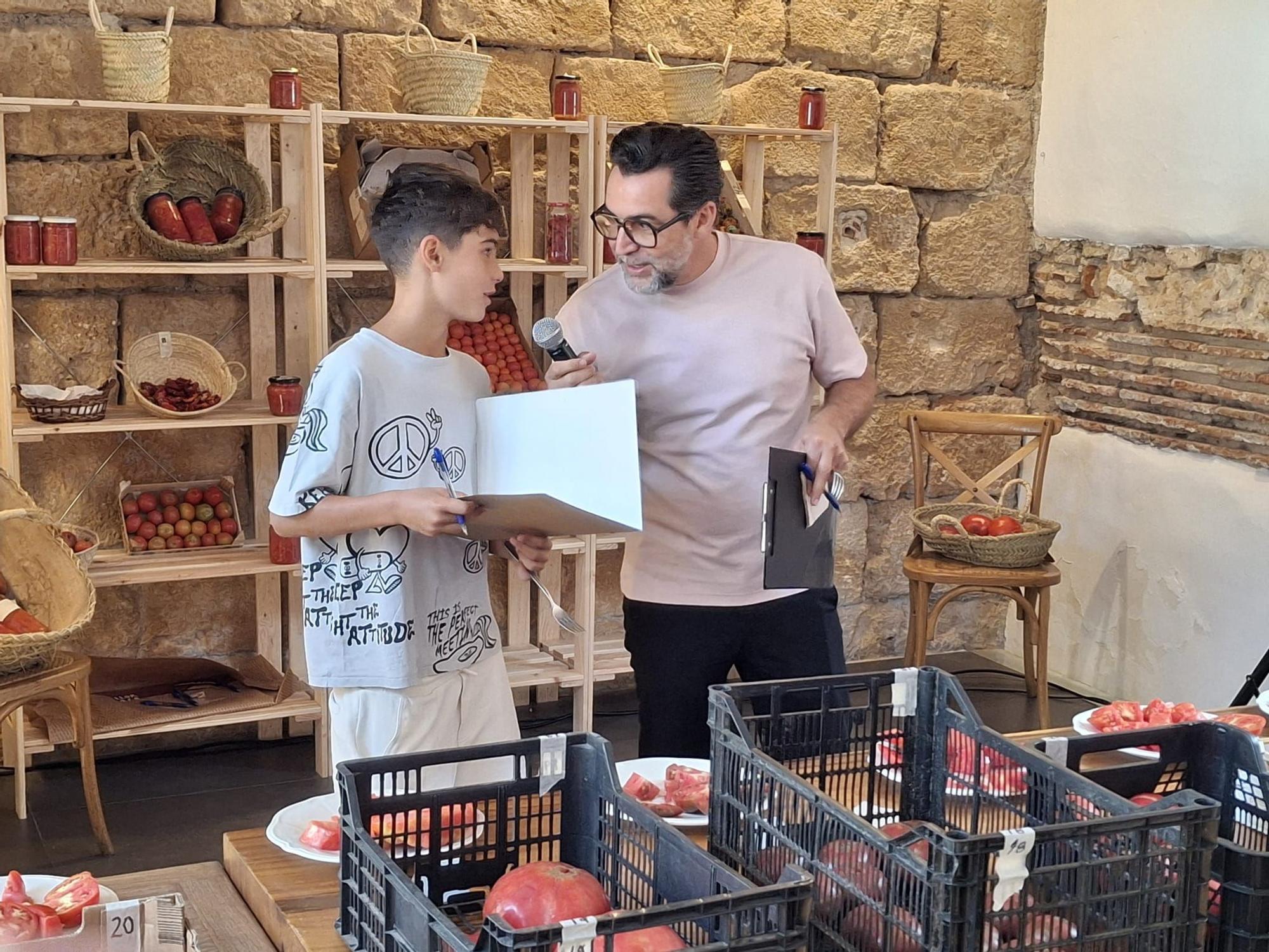 Las imágenes del concurso de la Millor Tomaca de la Marina de Els Magazinos de Dénia: huerta sin fronteras