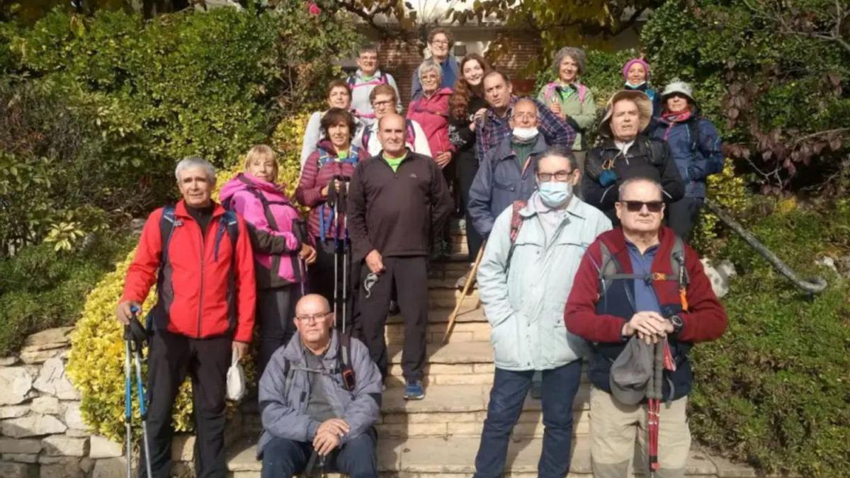 La Colla Excursionista de Vilanova del Camí s’endinsa pels corriols del terme fins a arribar a Carme | ARXIU PARTICULAR