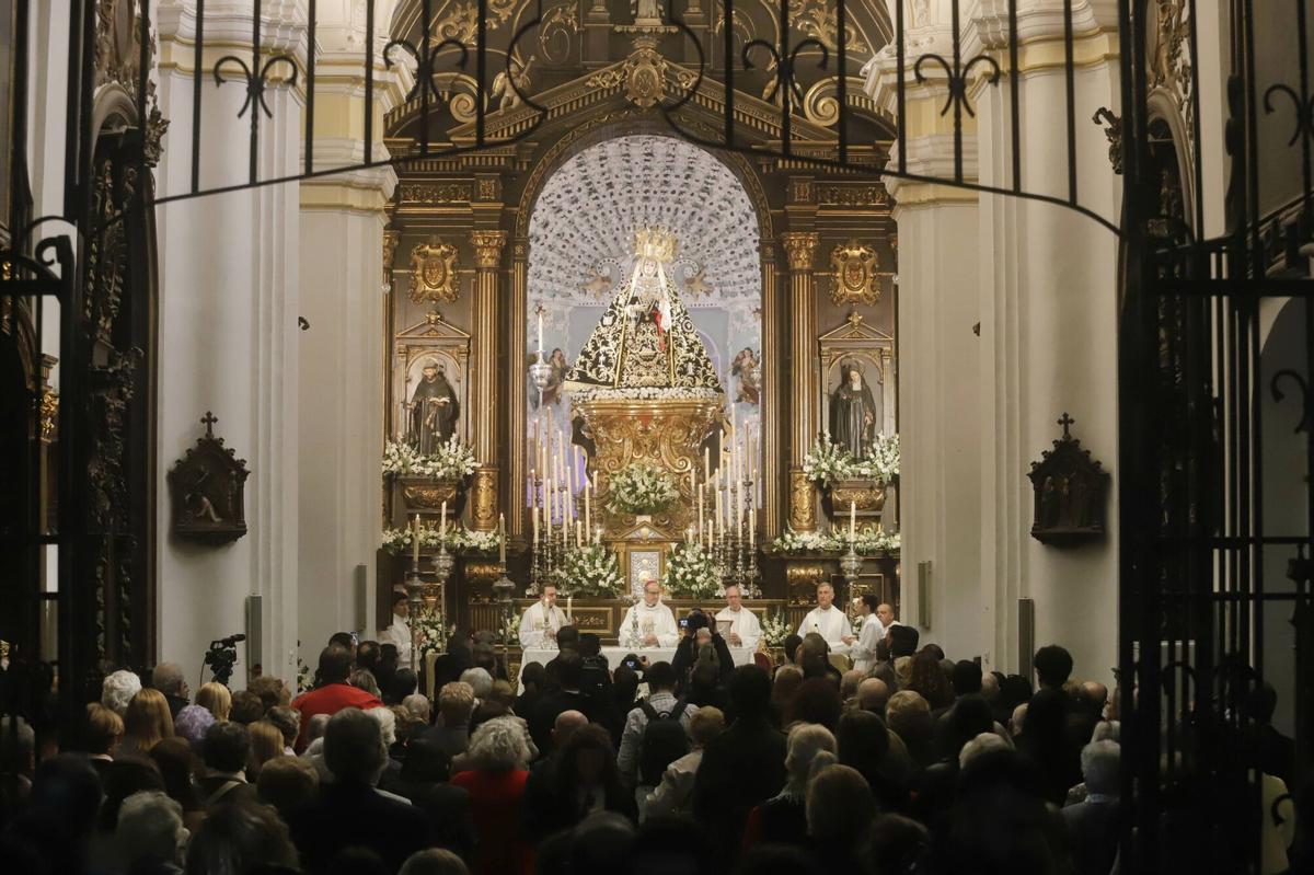 El Viernes de Dolores en Capuchinos, en imágenes